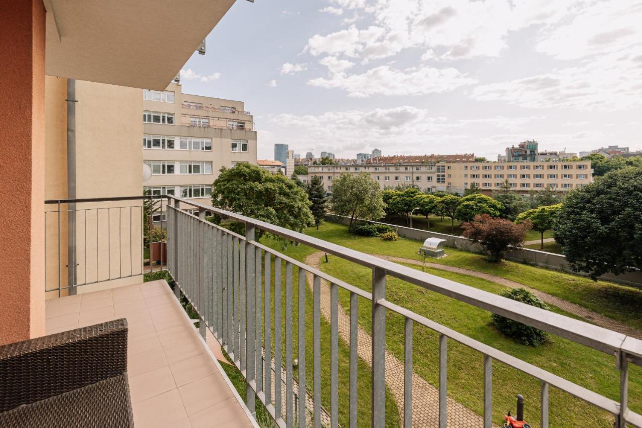 Family Parking Slot Included! Apartment Bratislava